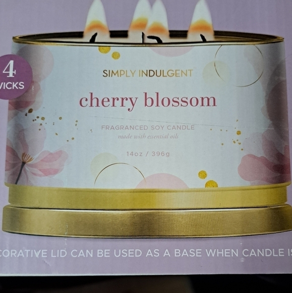 NEW Simply Indulgent Cherry Blossom Soy Candle  14oz. - Picture 1 of 6